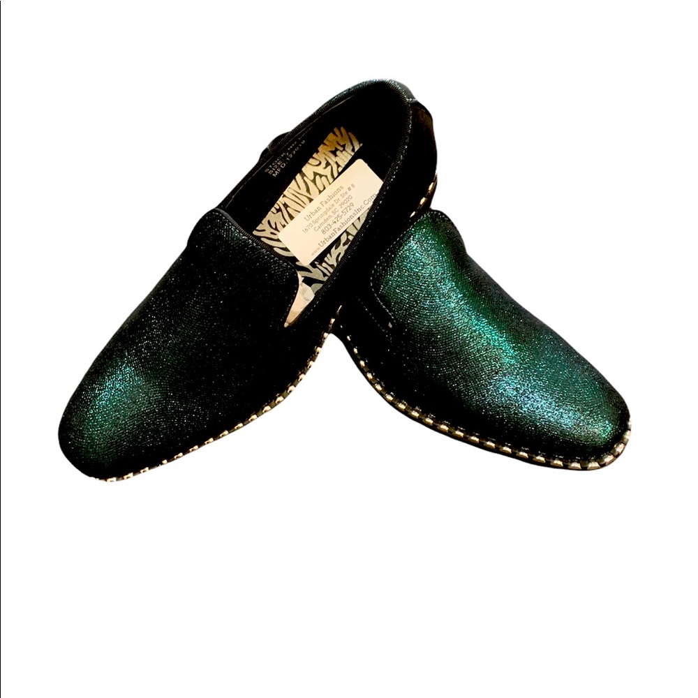 Green dress shoes for men and boys